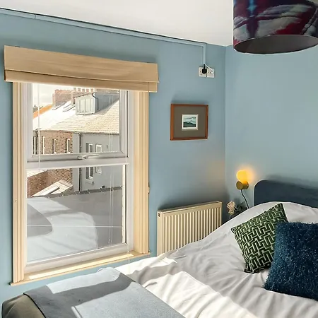 The Artists Retreat * Whitby